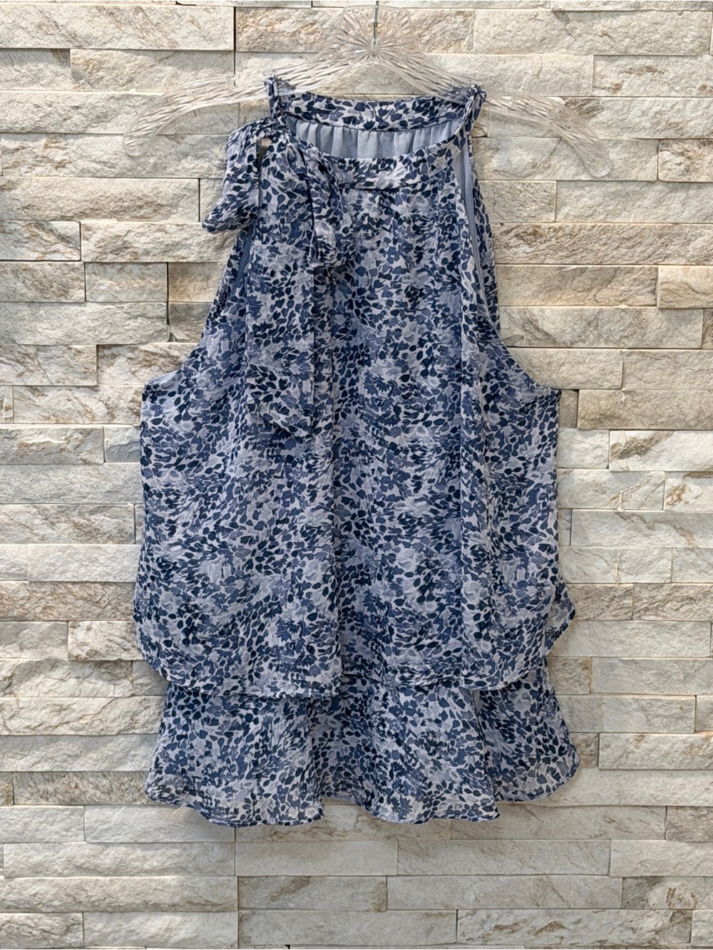 EXPRESS - Women’s Navy Floral Ruffled Top